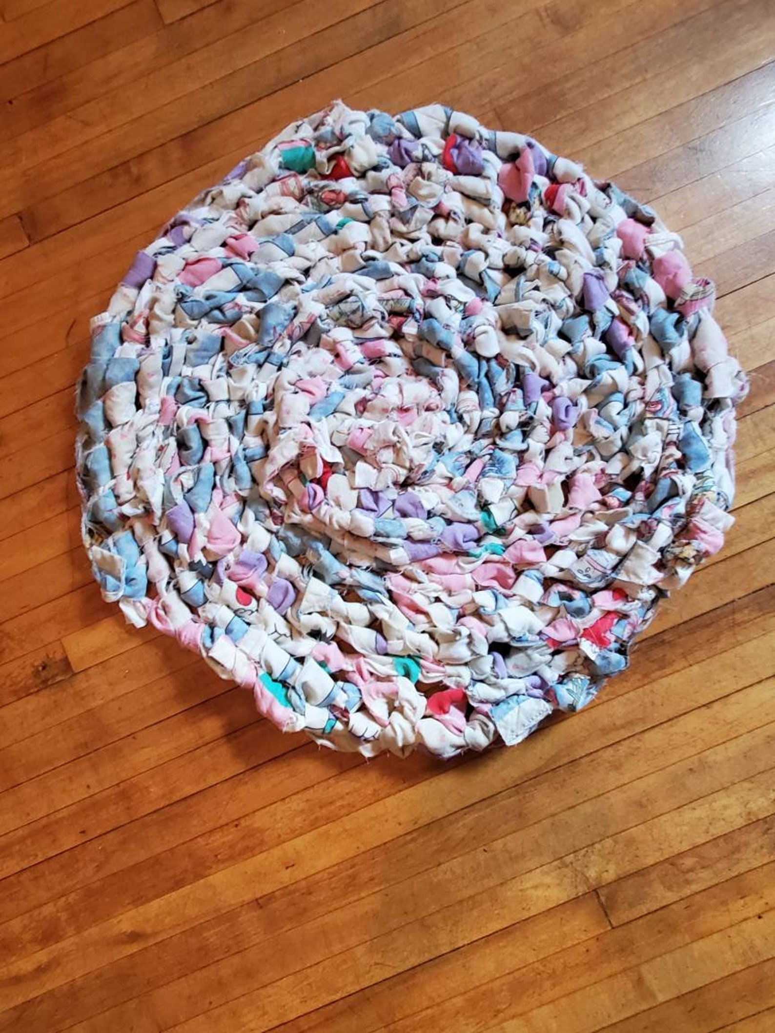 Handmade Amish Knot Rug 25 in. Diameter Etsy