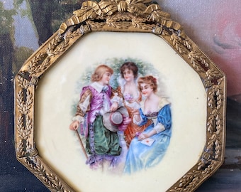 antike viktorianische Porzellan Dame Malerei im französischen Stil Louis XV Goldrahmen Vintage Wandkunst Liebesbrief Gartenszene