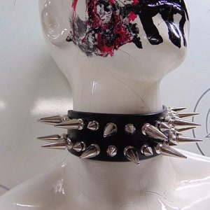 NILE   High-Quality Handcrafted Leather Rivet Spike Choker