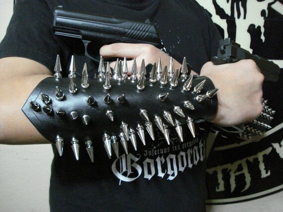 ZYKLON Old School Spiked Genuine Leather Gauntlet Black Metal - Etsy ZYKLON Old School Spiked Genuine Leather Gauntlet Black Metal - Etsy