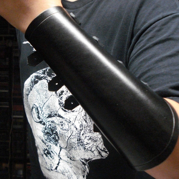 LACRIMAS PROFUNDERE  Full Plain Genuine  Leather Gauntlet Doom Gothic