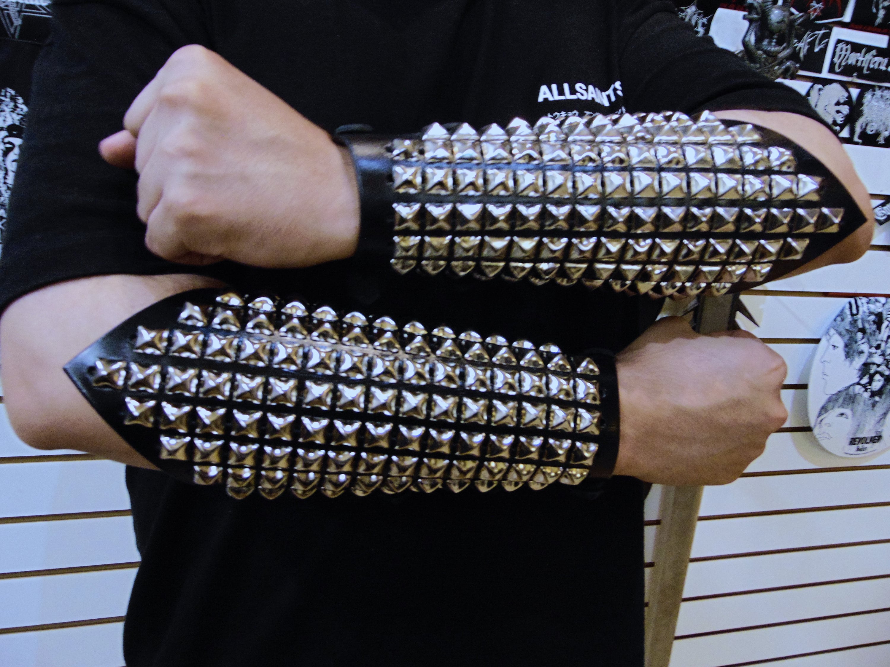 GAUNTLETS ガントレッツ ライダース コート 裏地 ボア レオパード S JUDAS PRIEST Full Silver Pyramid Studded Genuine Leather Gauntlet