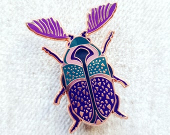 Crested Jewel Beetle - Enamel Pin - Green Witch Collection
