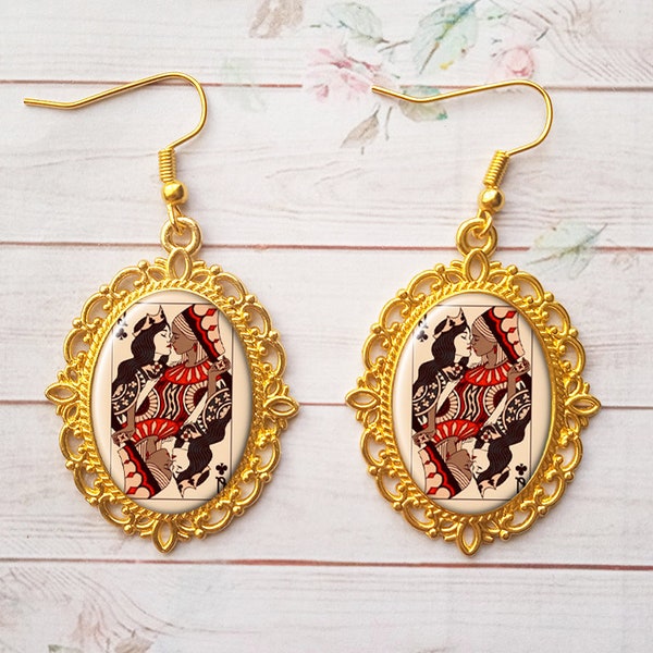 Sapphic Queen Of Hearts Gold Earrings, Lesbian Kissing, Wlw Jewelry