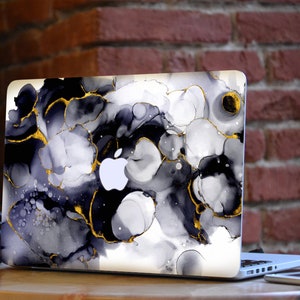 Pelle Macbook in marmo nero Pelle dinamica Macbook Air 13, Pro 13, Pro 14 Pro 16 2021 Nome personalizzato Pelle Macbook Air 15 15 14 2023 Modello bianco