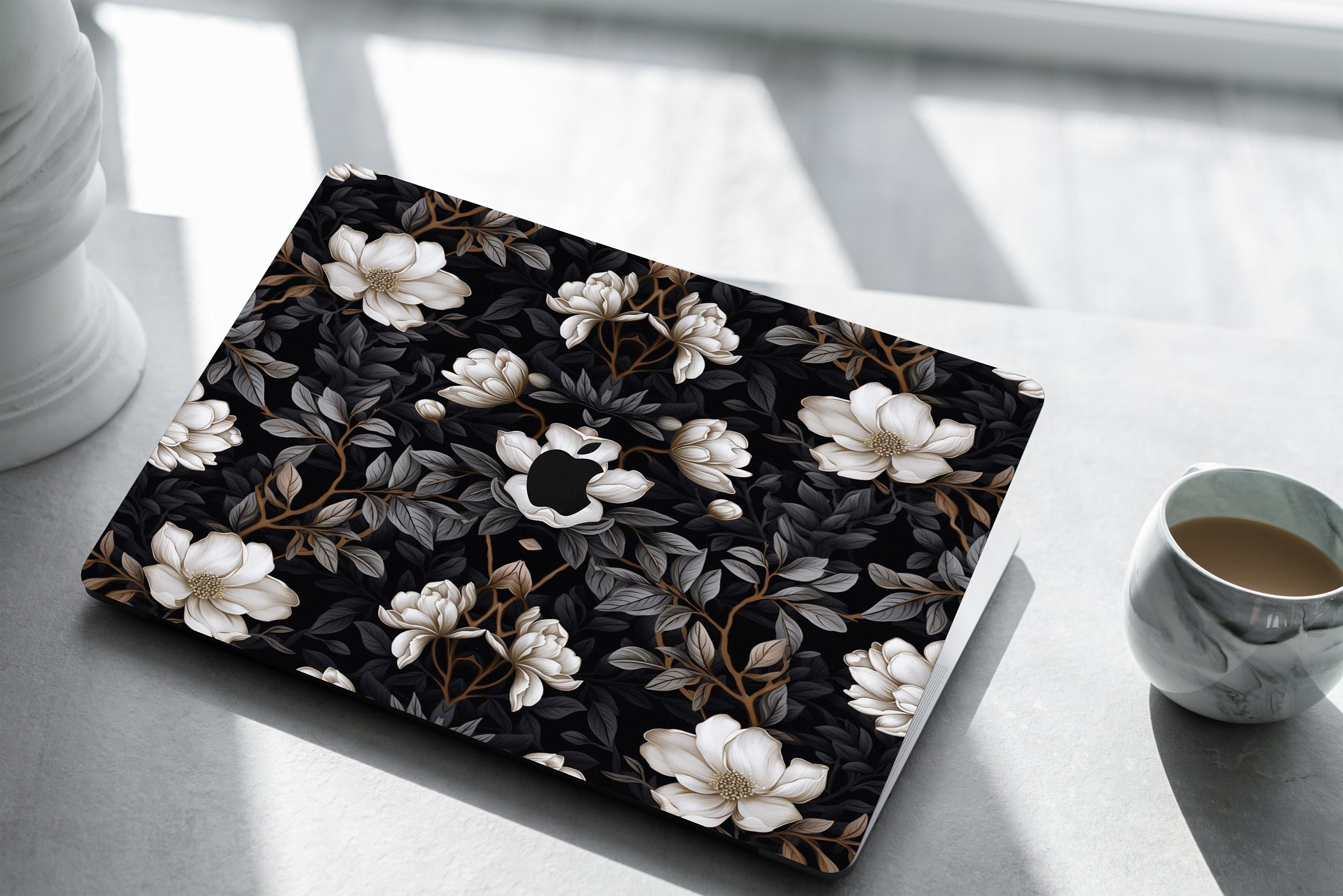 Skin MacBook Pro 14 - MacBook Air 15 - Marbre noir - Sticker MacBook Pro 14 - MacBook Air - MacBook Pro 13 - Sticker MacBook Pro 15 - Blanc