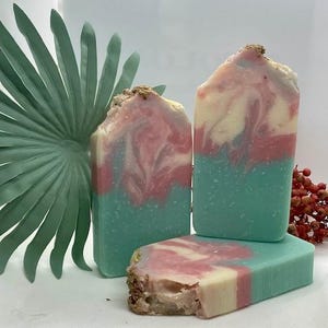 Organic Hand- Crafted Bath and Body Bar Soap | Handmade Soap | Natural Soap | Premium Soap |Patchouli & Geranium | Gift Idea