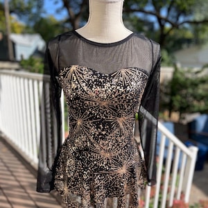 Abito da pattinaggio su ghiaccio per adulto XS glitter oro e nero per competizione, abito da pattinaggio di figura, costume da pattinaggio, abito da pattinaggio di figura personalizzato