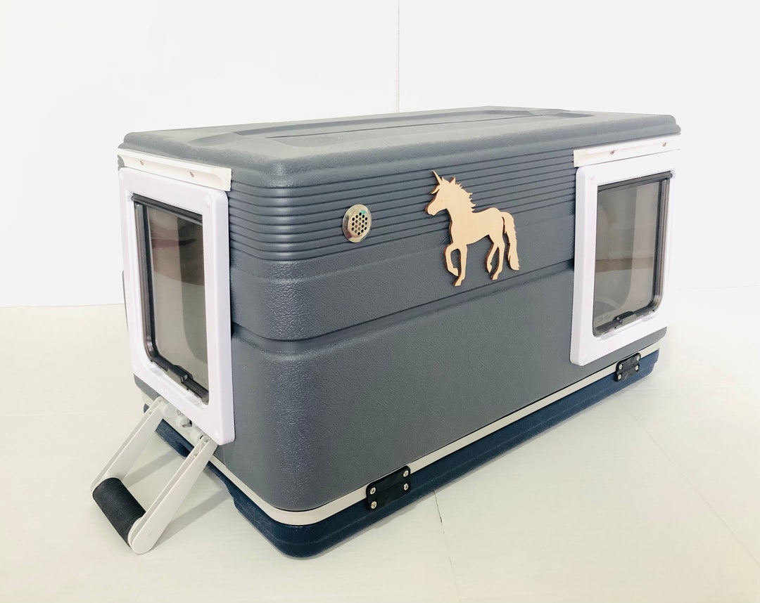 Large Heated Feral Cat House TWO LARGE Doors L House for Stray Cats