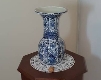 Delft blue vase Royal Sphinx Holland from Boch Belgium