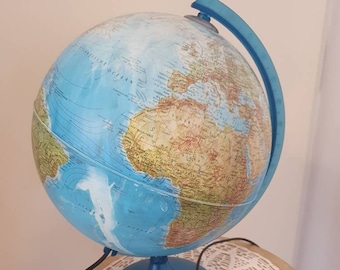 Vintage Globe Table Lamp