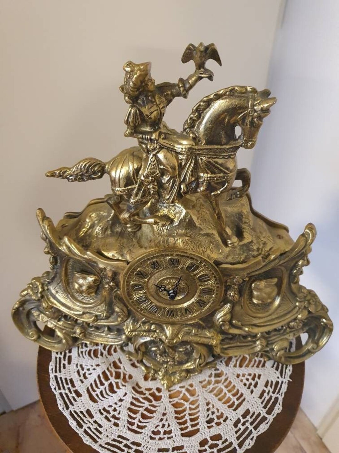 fortune　ジュエリークォーツ　置時計　馬 Mantel Clock Falconer Jacoba Van Beieren - Etsy Israel