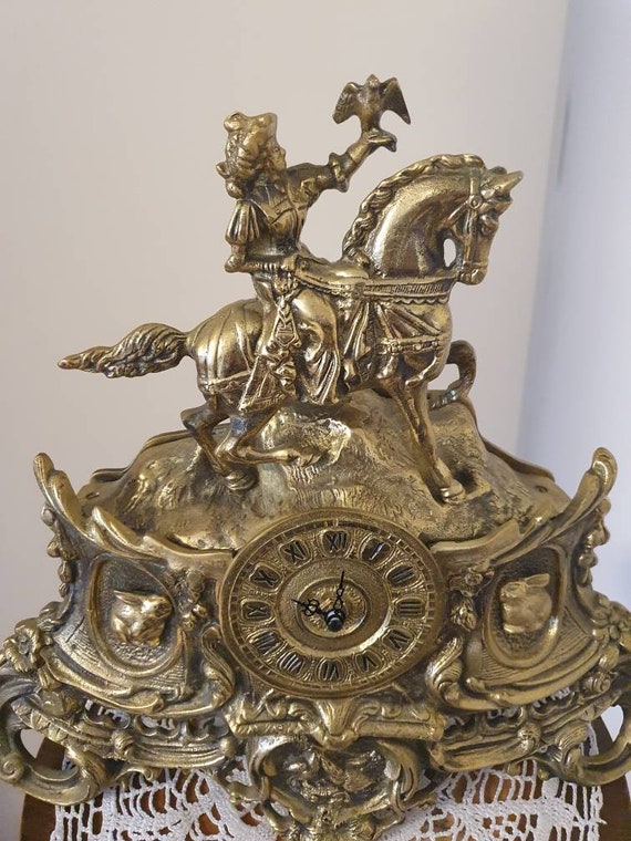Mantel Clock Falconer Jacoba Van Beieren - Etsy Israel