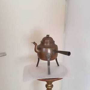 Antique copper tripod Cafetière-Théière