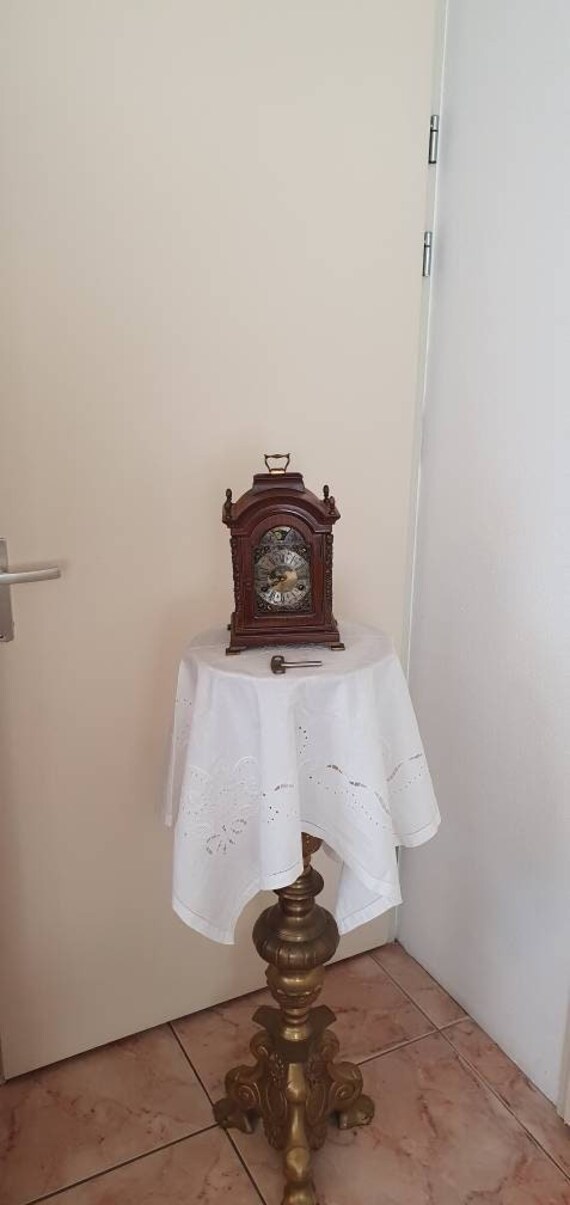 Warmink Wuba Table Clock - Etsy