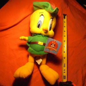 Warner Bros. TWEETY BIRD PLUSH as Robin Hood or Green Arrow, 1997!! 18.00 Shipped!!