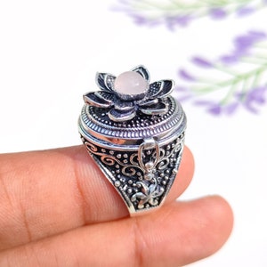 Rose Quartz  Ring, Poisoner Ring, Handmade Flower Ring, Flower Ring, Valentine&#39;s Gift, Compartment Ring, 925  Silver  Plated Poison Ring