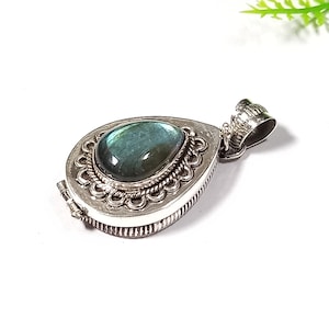 Handmade Vintage Pendant - Natural  Gemstone - Poison Box Pendant - Secret Message Pendant Gift - 925  Silver Plated Pendant, Boho Jewelry