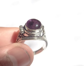 Anillo de veneno bañado en plata 925, anillo de amatista con caja secreta, anillo con compartimento, anillo de regalo de Navidad, anillo llamativo que se abre, anillo con sello.