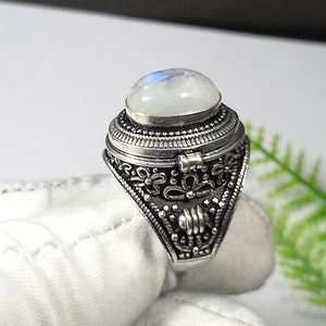 Amazing Poison Ring, Moonstone Gemstone Secret Box Ring, Silver Plated Ring, with High quality ring, hide something Box Ring, Silver Jewelry