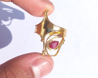 Bague majestueuse faite main avec pierres précieuses de rubis, bague en plaqué or 18 carats, bijoux en rubis, bague de pierres précieuses, déclaration faite main