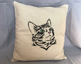 Ręcznie haftowana poszewka na poduszkę z kotem | 16,5" x 16,5"