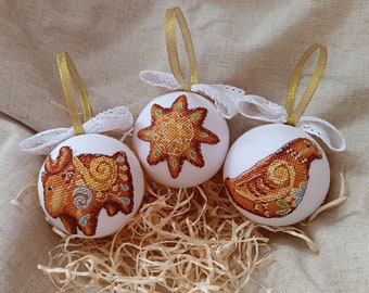 Set of 3 Christmas tree toys with different ukrainian symbolic ornaments