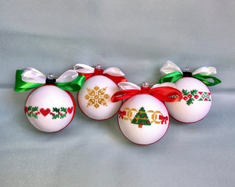 Set di palline di Natale ricamate / Decorazioni natalizie fatte a mano