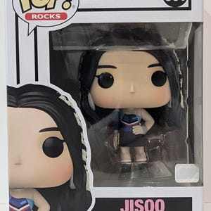 Funko Pop! Rocks Black Pink Jisoo #361   W/ Pop Protector