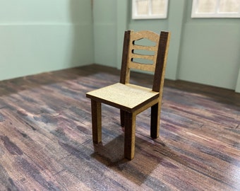 Sedia in miniatura per casa delle bambole in stile rococò, scala 1:12 - Italia