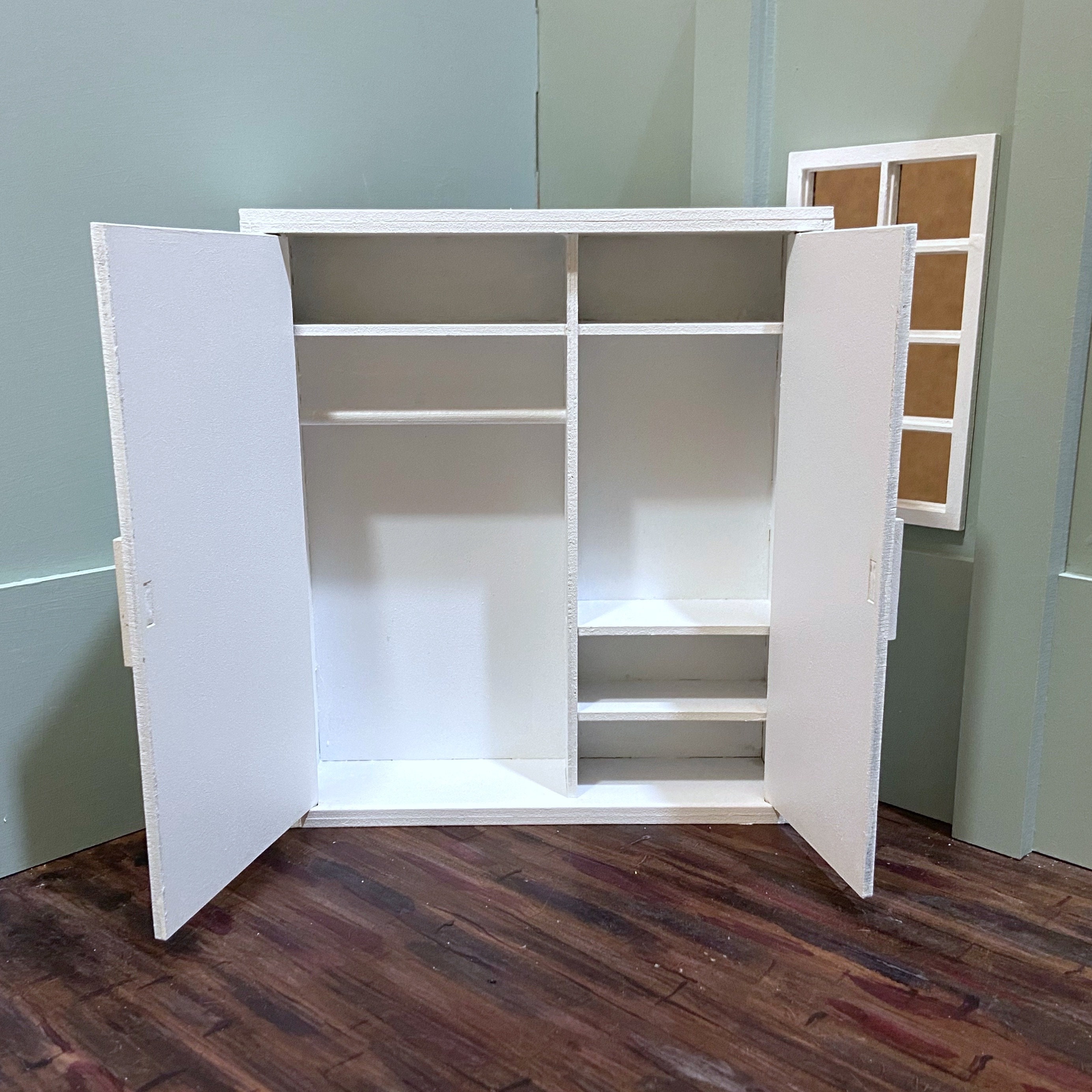 Miniatur-Garderobe Aus Holz Für Puppenhaus Im Maßstab 1:12 – Doppeltüriger Kleiderschrank, Vintage Braun, Für Kinder & Sammler