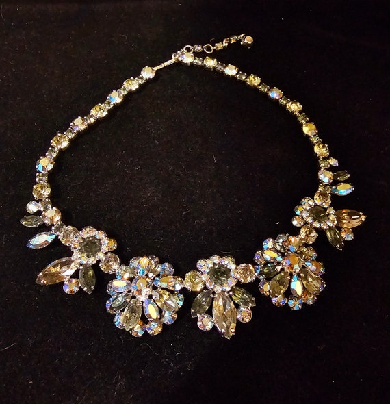 SHERMAN Vintage w Tone Silver Crystal Necklace * 1