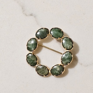 Jade Vintage Antique Marked 12K Yellow Gold Circle Cluster Brooch Pin 1970&#39;s