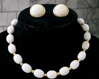 Crown Trifari Vintage Signed Ribbed White Plastic Beaded Necklace  & Earrings Set