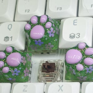 Green Purple Flower Patch Mechanical Keyboard Keycap - (+) Stem