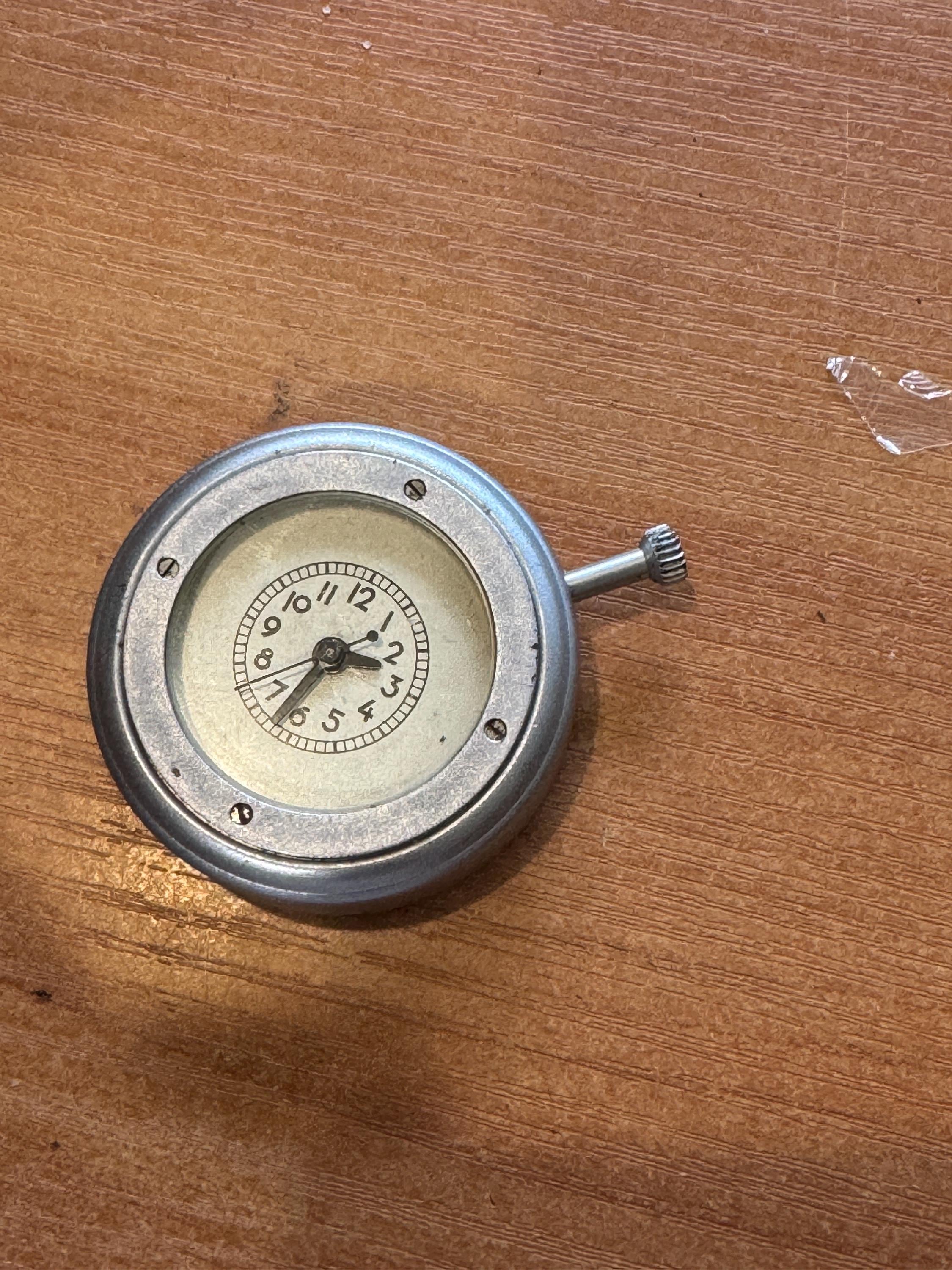 Zchz Vintage Russian Jet Fighter MIG-17 Clock of Aviation Film