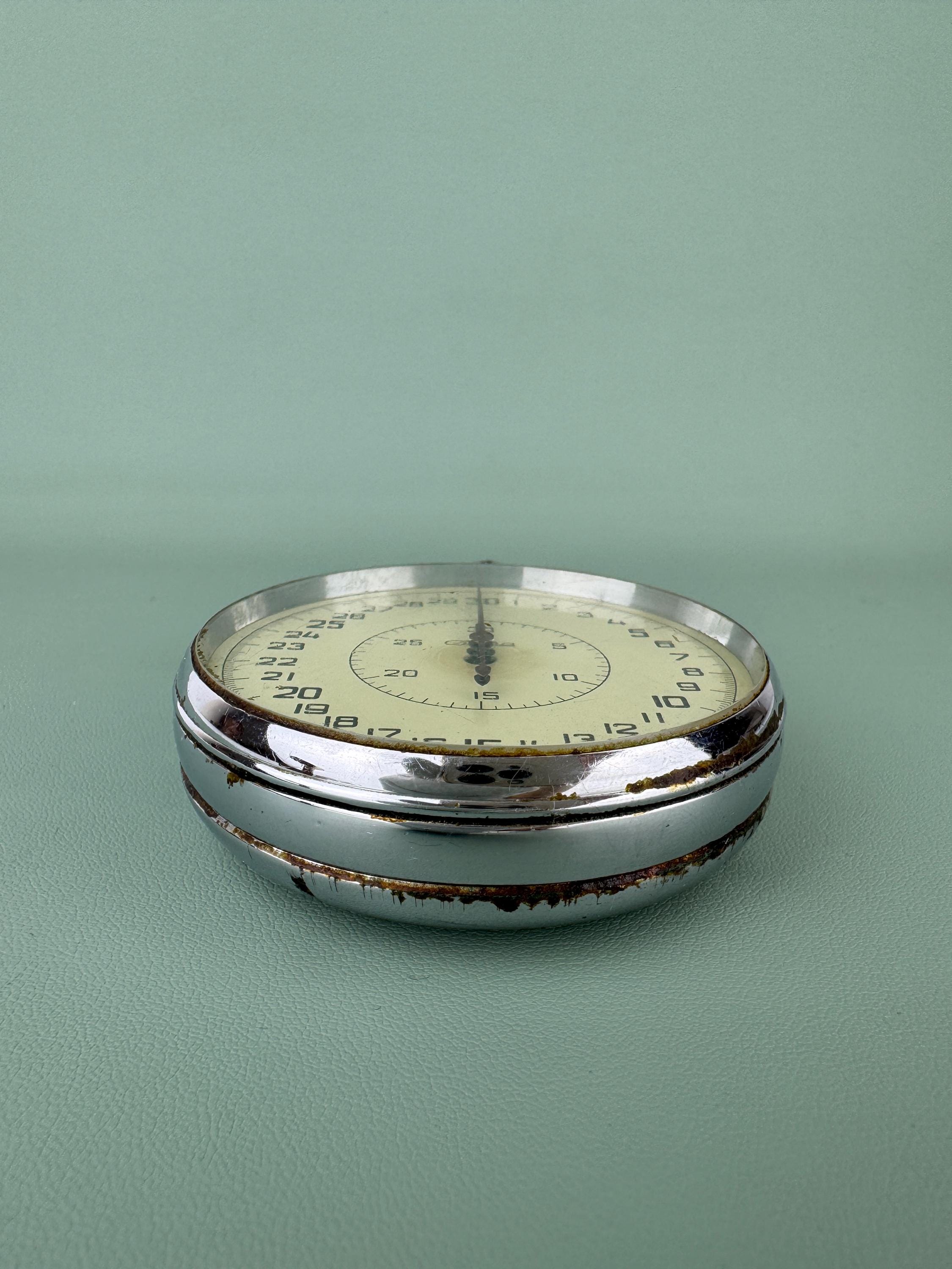 Raketa mécanique, montre Soviétique de tact • Cafe Noir - Les montres