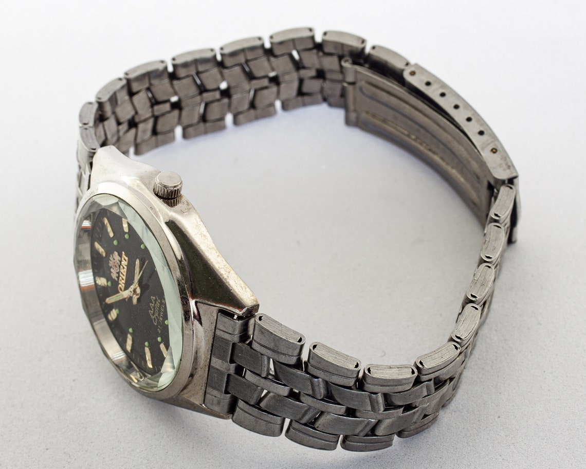ORIENT Vintage Quartz Wristwatch Water Resistant Watch Antique Etsy