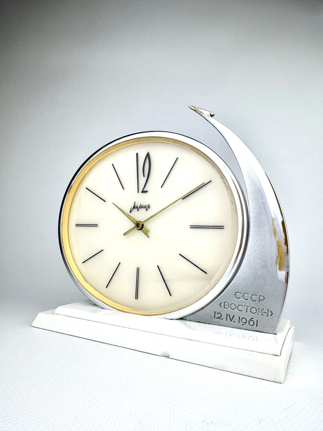 Vintage Soviet Molnija Desk Clock “vostok-1” 1960s Space Era USSR