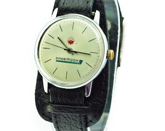 Vintage RAKETA Mechanical Wristwatch, Made in USSR