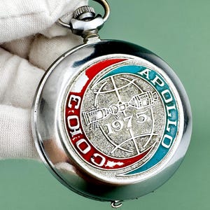 Molnija Sekonda Soviet Pocket Watch Apollo-Soyuz 1975 Interkosmos USSR