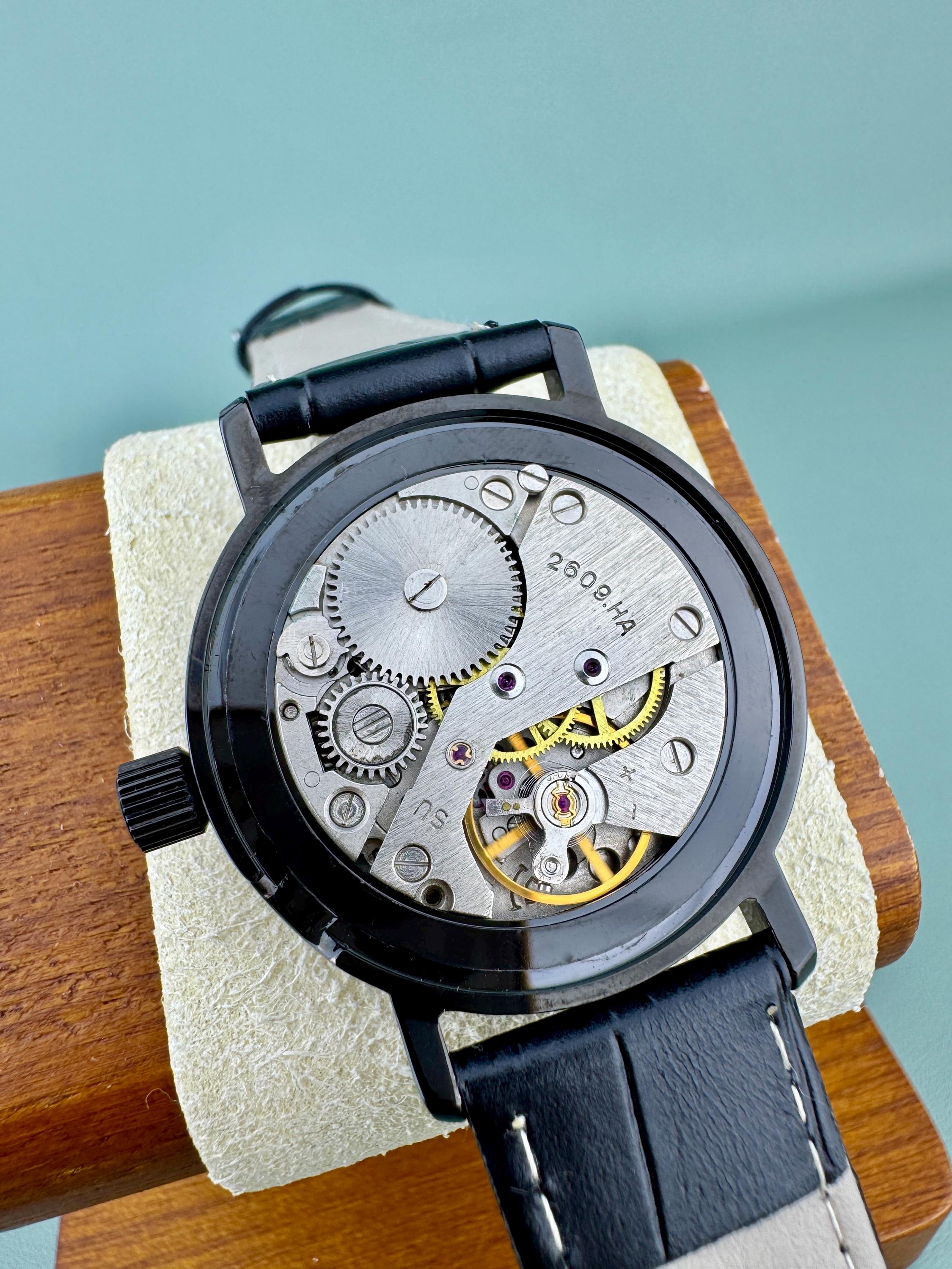 Montre Mécanique Soviétique Raketa Copernic - Vintage Années 70 - Homme