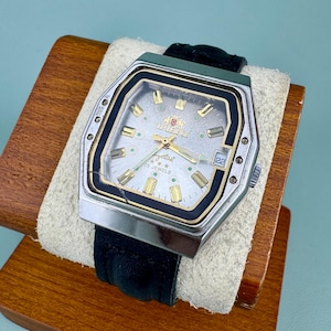 ORIENT CRYSTAL Vintage mechanical wristwatch men watch