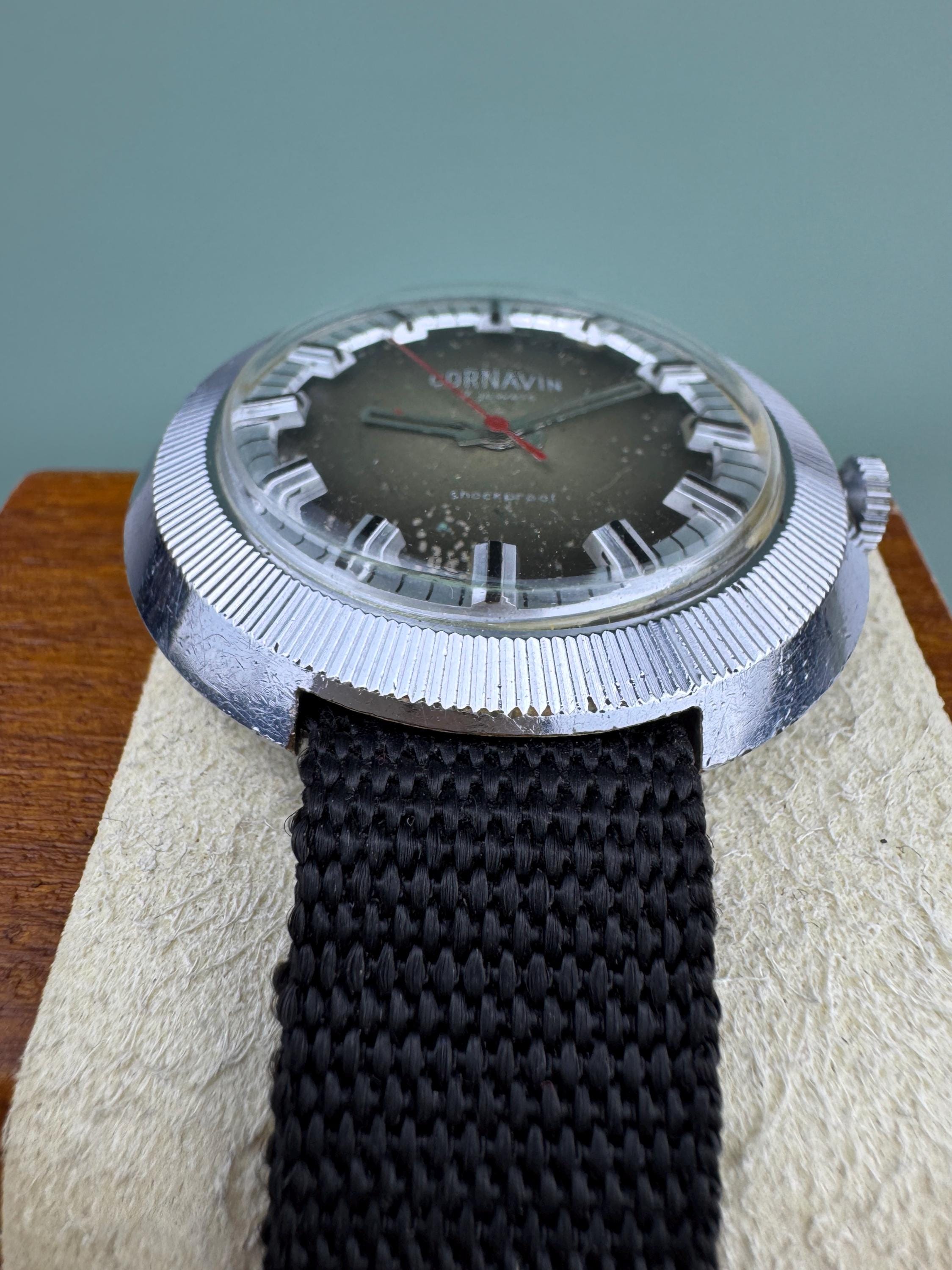 Cornavin Wristwatch Soviet Vintage Men Mechanical Watch 1 Mchz