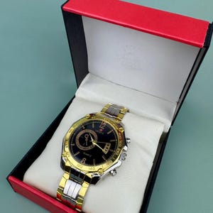 GENEVA Vintage Quartz Wristwatches Mens Big Watch