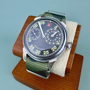 Vintage Regulateur Molnija 3602 Soviet Regulator Mechanical Men’s Wrist Watch USSR