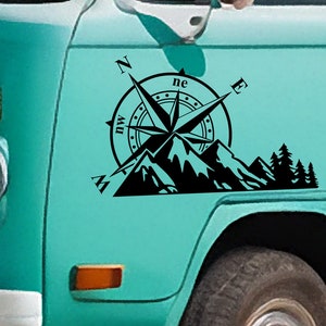 Mountain Compass Vinyl Decal - Vinylsticker voor uw busje, camper, caravan, boot en meer