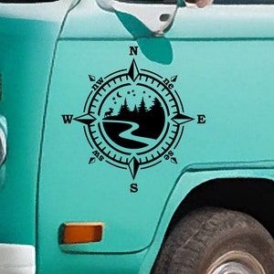 Vinylsticker kompas en eland: vinylsticker voor je busje, camper, caravan, boot en meer