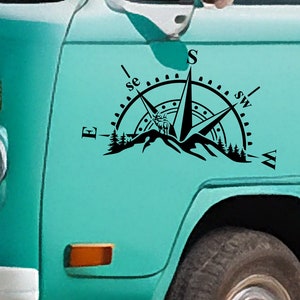 Compass in the Mountains Vinyl Decal - Vinylsticker voor uw busje, camper, caravan, boot en meer