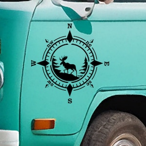 Kompas en eland vinyl sticker - Vinyl sticker voor uw busje, camper, caravan, boot en meer